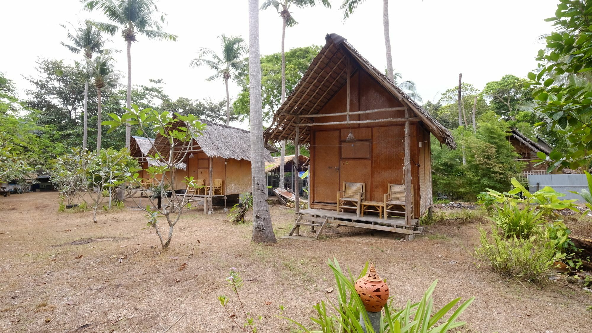 Ozone Beach Huts Hotell Ko Lanta Eksteriør bilde